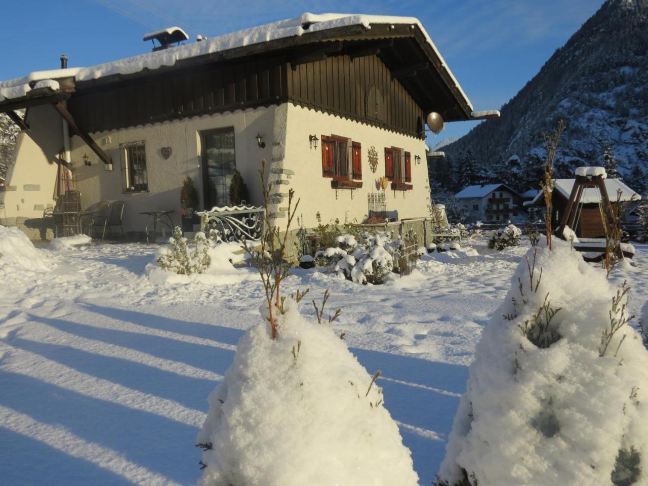 Ferienhaus Oetztal-Lodge Sautens Esterno foto